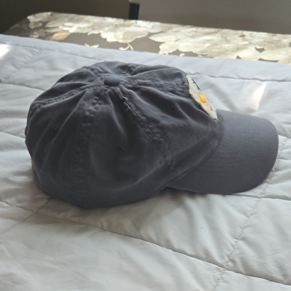 Flexfit Gray Cap with FOX  Logo - Picture 3 of 7